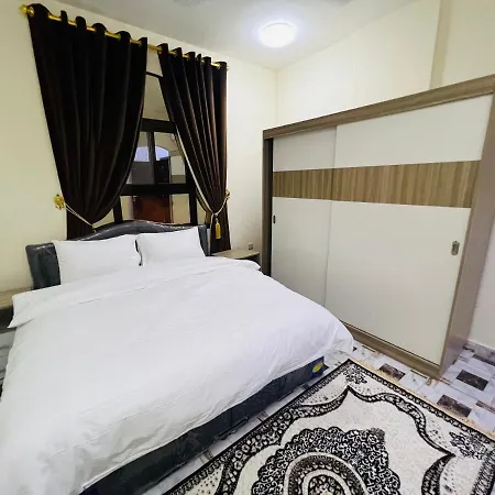 Golden Seasons Furnished Apartment 7 Salalah Exterior photo
